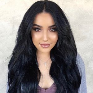 💕💕💕 BEAUTIFUL LONG BLACK SYNTHETIC WIG. 24in